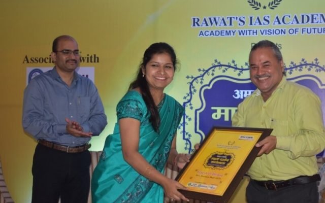 Prof. G.S Rawat honouring Mrs. Neelima Shah (IFS)